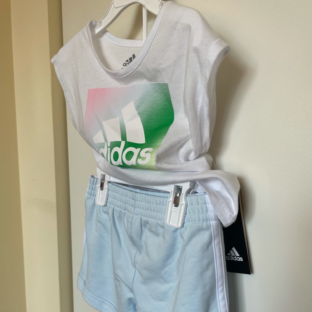 NWT! 🎀🦋☘️Adidas Shorts & T-Shirt Set - Picture 2 of 8